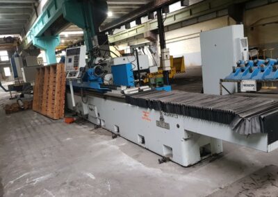 #05365 Rectificadora cilindrica TOS BUT63/4000 CNC Siemens 2007