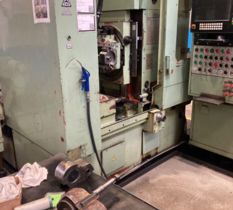 #05694 Generadora de engranes TOS OFA16CNC MEFI