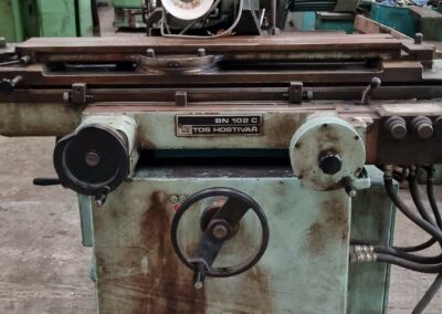#0958 Afiladora universal hidráulica TOS BN102C – video ▶️