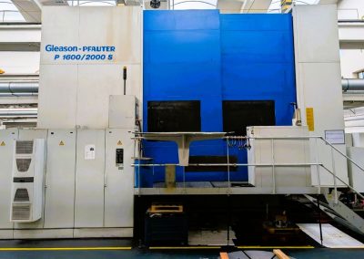 #06436 Talladora de engranes Gleason – PFAUTER CNC P1600/2000 S – Sistema de control CNC SIEMENS SINUMERIK 840D con 5 ejes y 1 husillo. – video ▶️